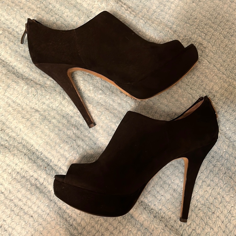 Vince Camuto Black Suede Heels